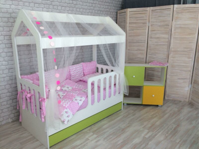 Детская кровать-домик двухъярусная выкатная