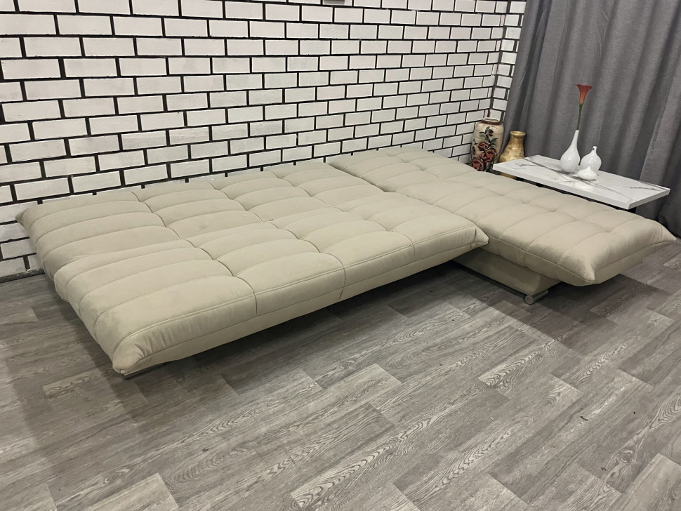 Диван угловой Сноуден с оттоманкой Veluta LUX 17