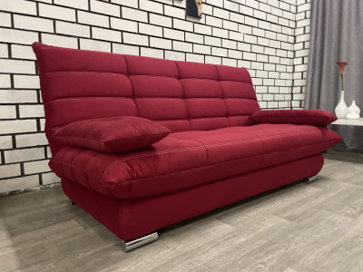 Диван прямой красный  без подлокотников Сноуден Veluta LUX38